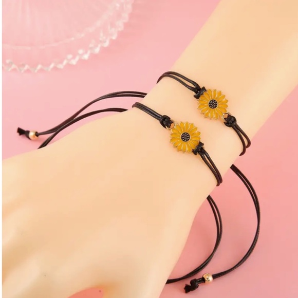 NEW PAIR OF SUNFLOWER CHARM FRIENDSHIP/UNISEX ADJUSTABLE FAUX LEATHER BRACELETS - Picture 5 of 7
